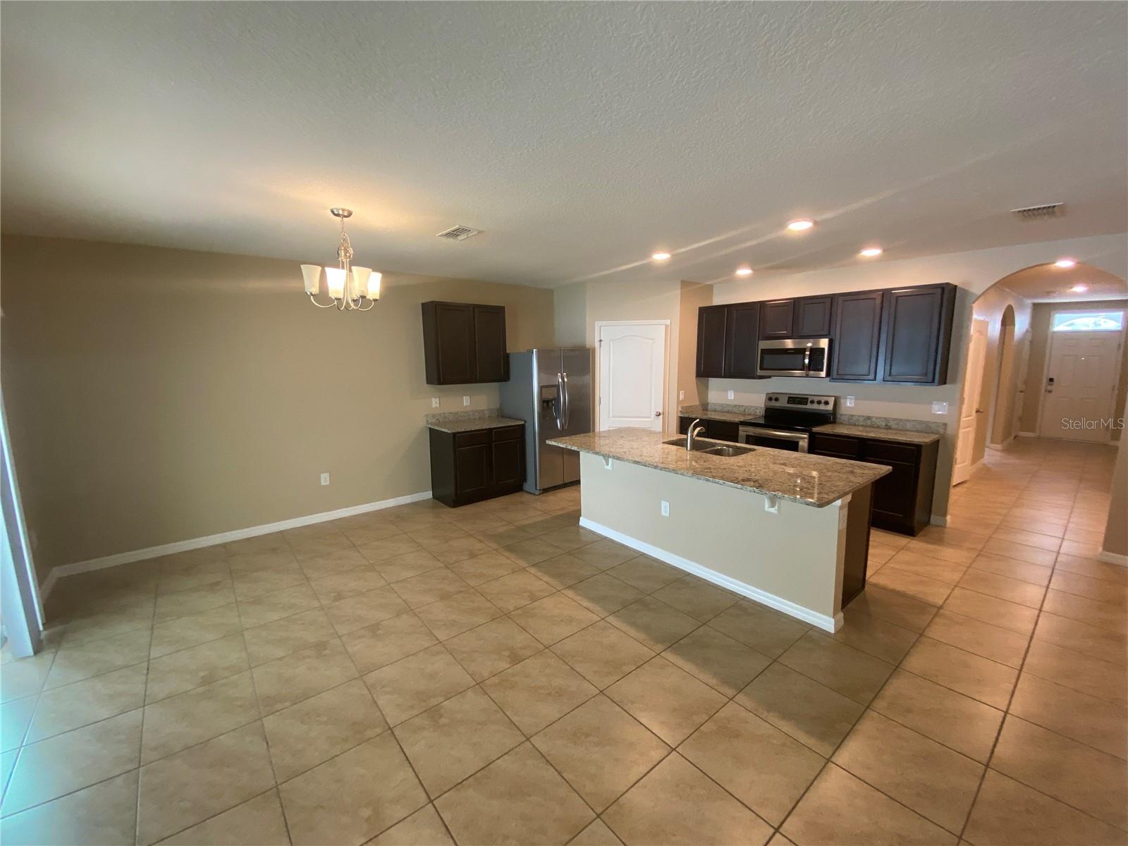 Image 3 of 20 For 1742 Point O Woods Court
