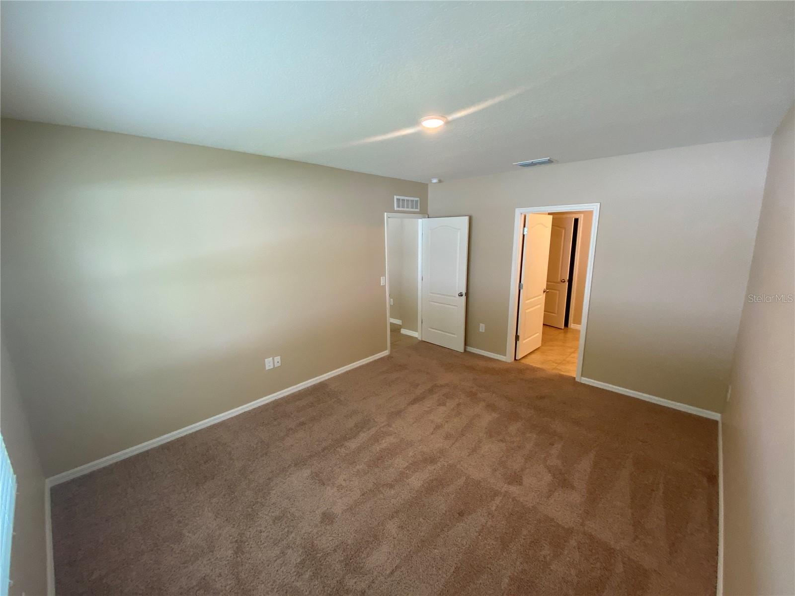 Image 5 of 20 For 1742 Point O Woods Court