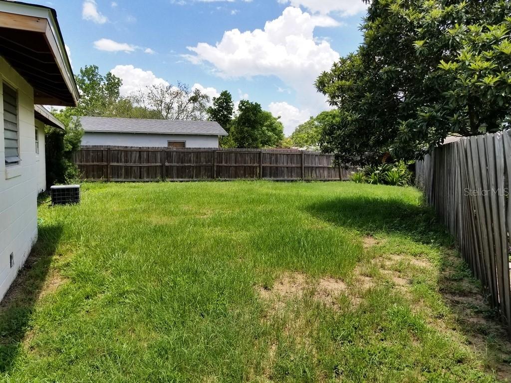 Image 16 of 18 For 1198 Sherman Avenue