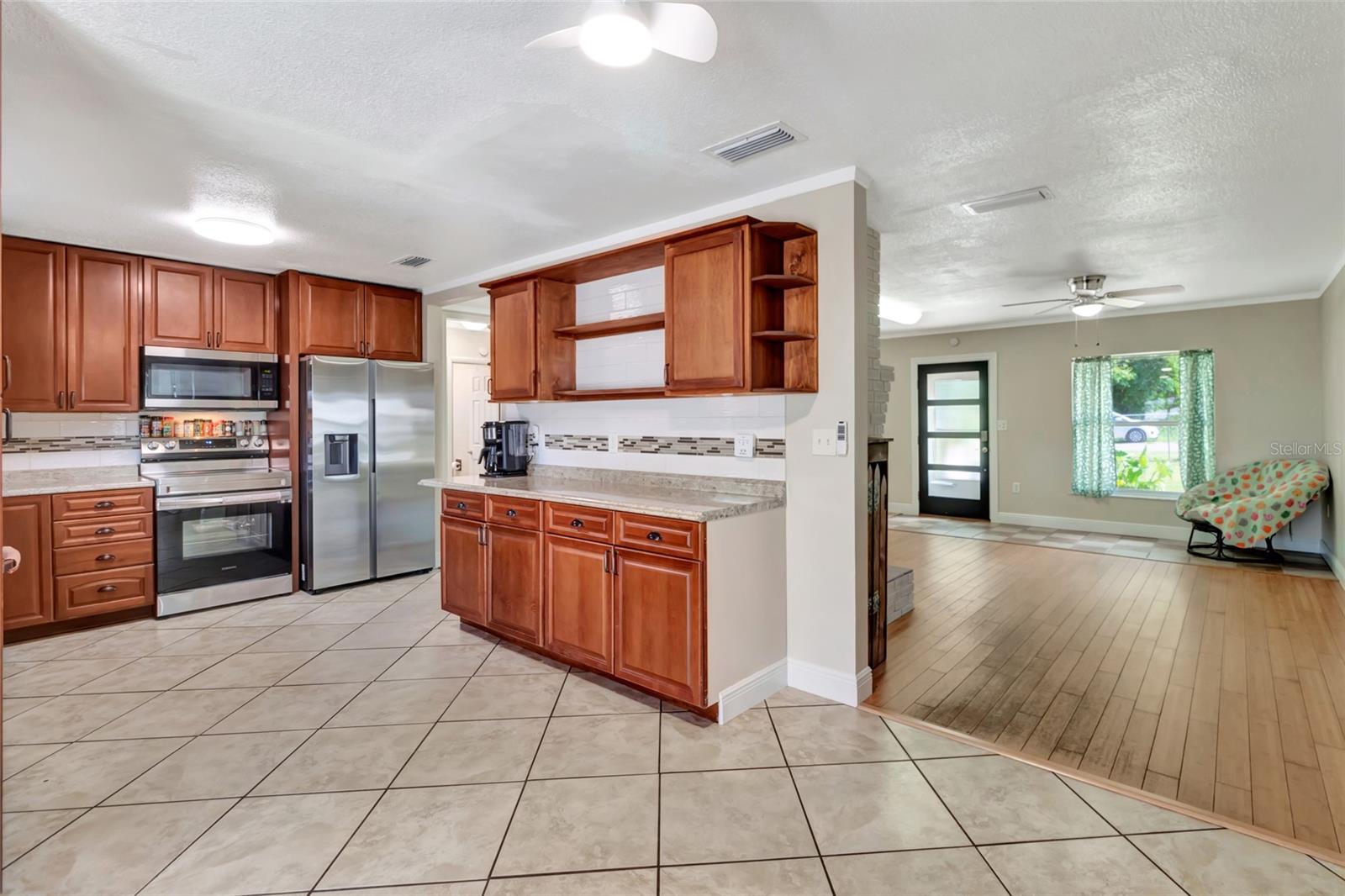 Image 15 of 29 For 4723 Oak Street