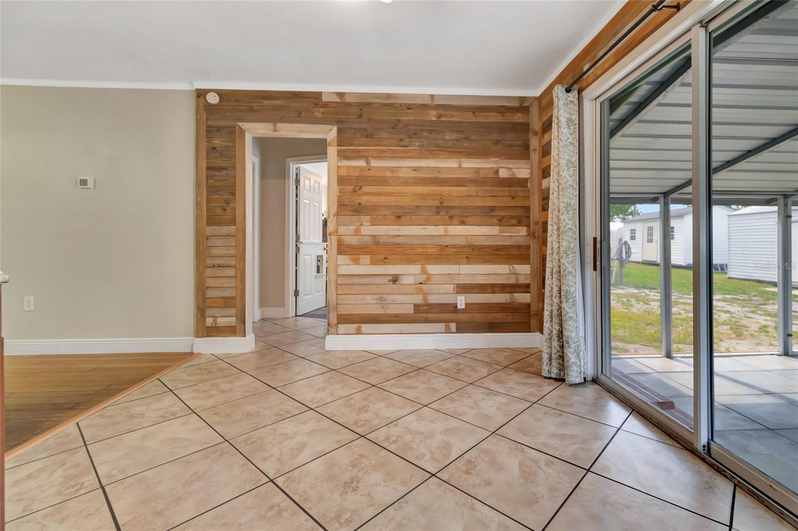 Image 16 of 29 For 4723 Oak Street