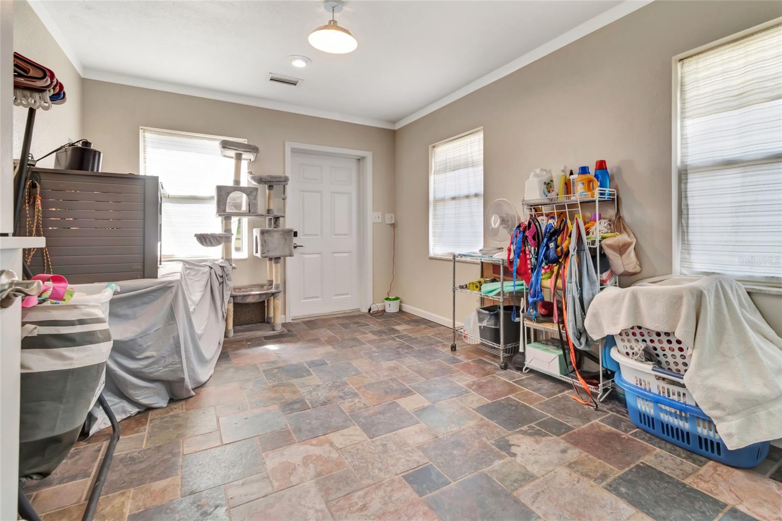 Image 17 of 29 For 4723 Oak Street