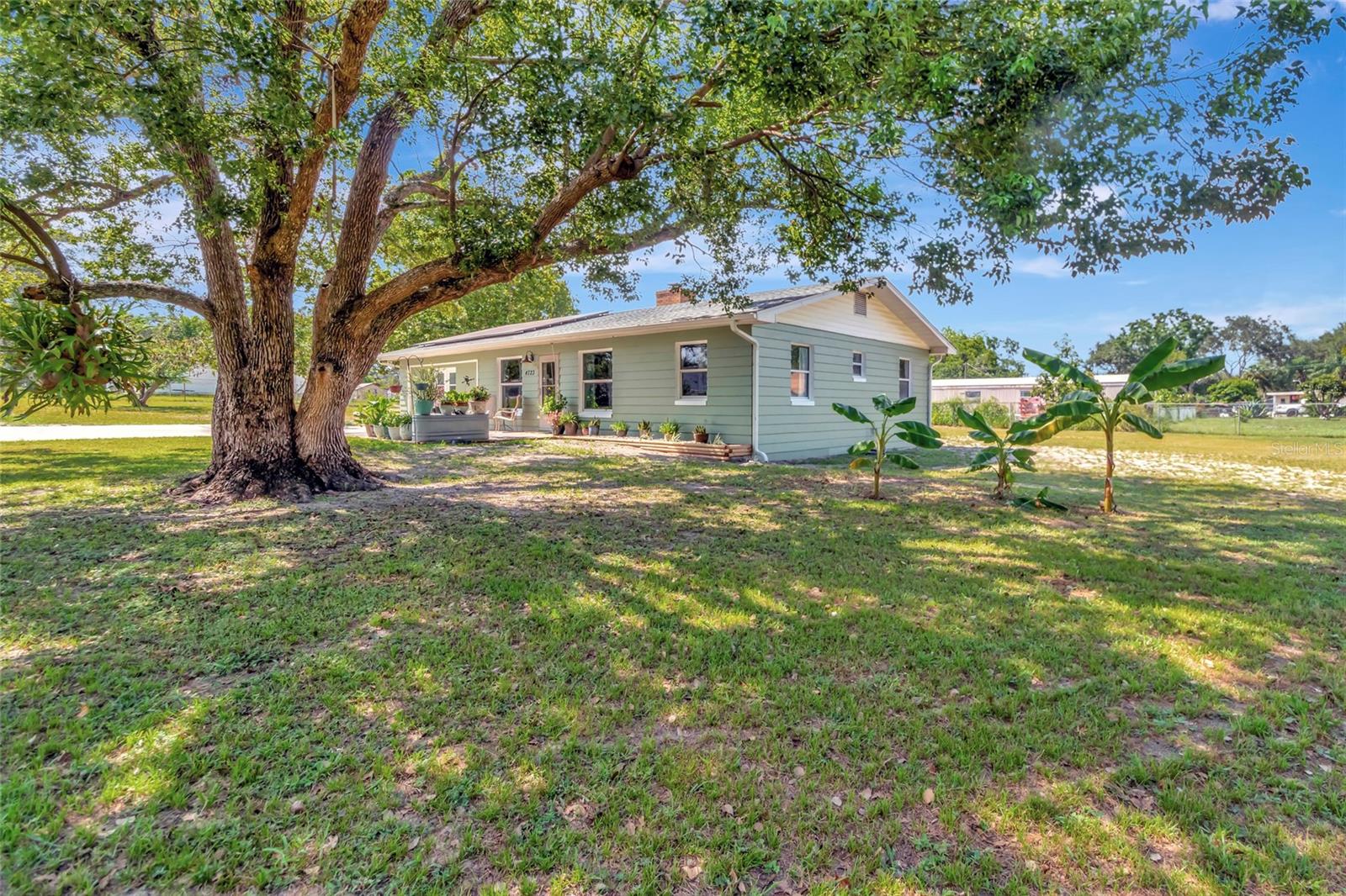 Image 3 of 29 For 4723 Oak Street