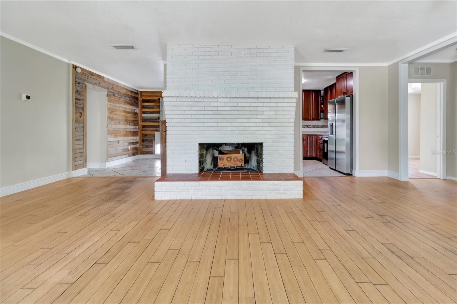 Image 6 of 29 For 4723 Oak Street