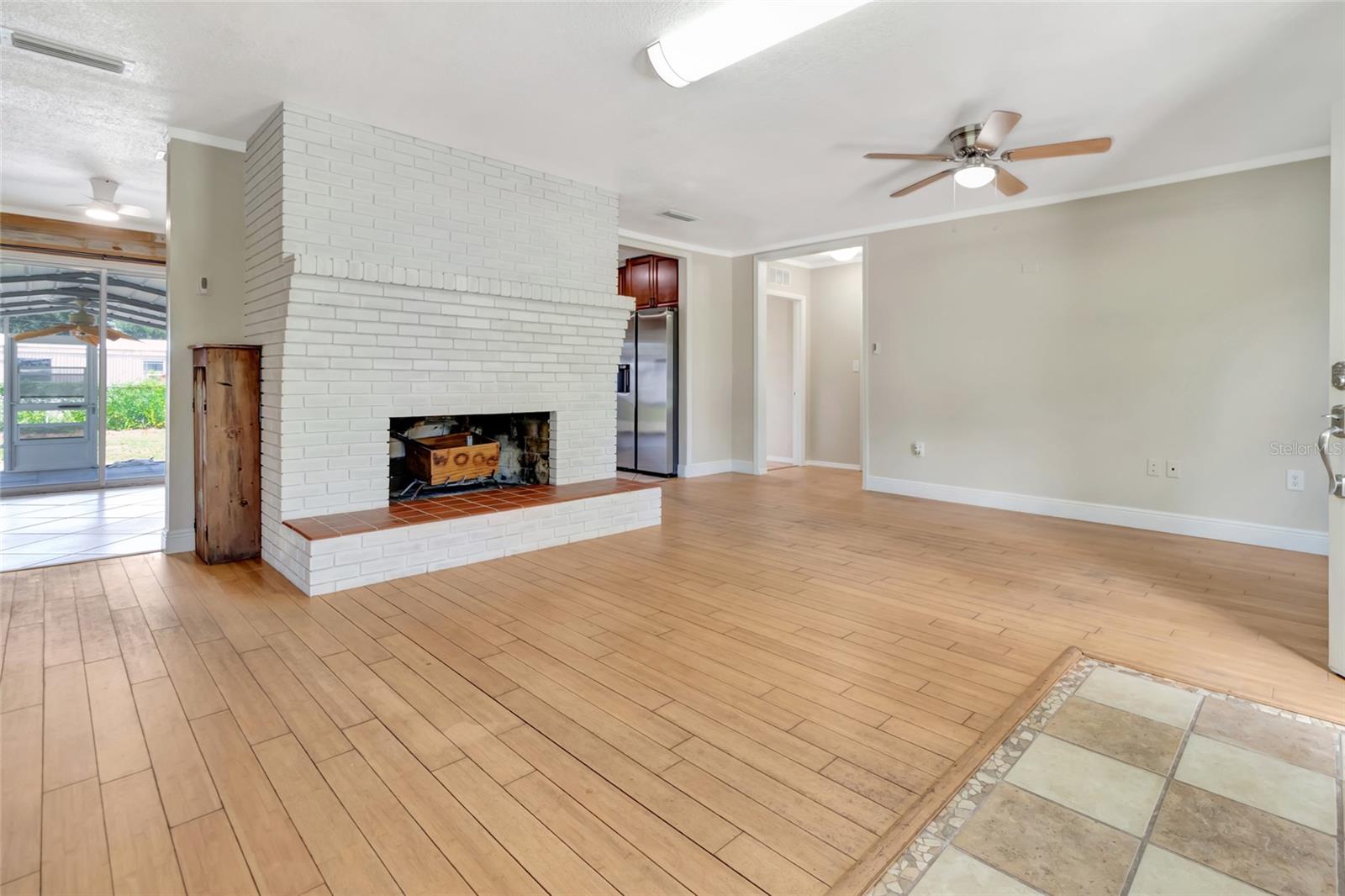 Image 7 of 29 For 4723 Oak Street