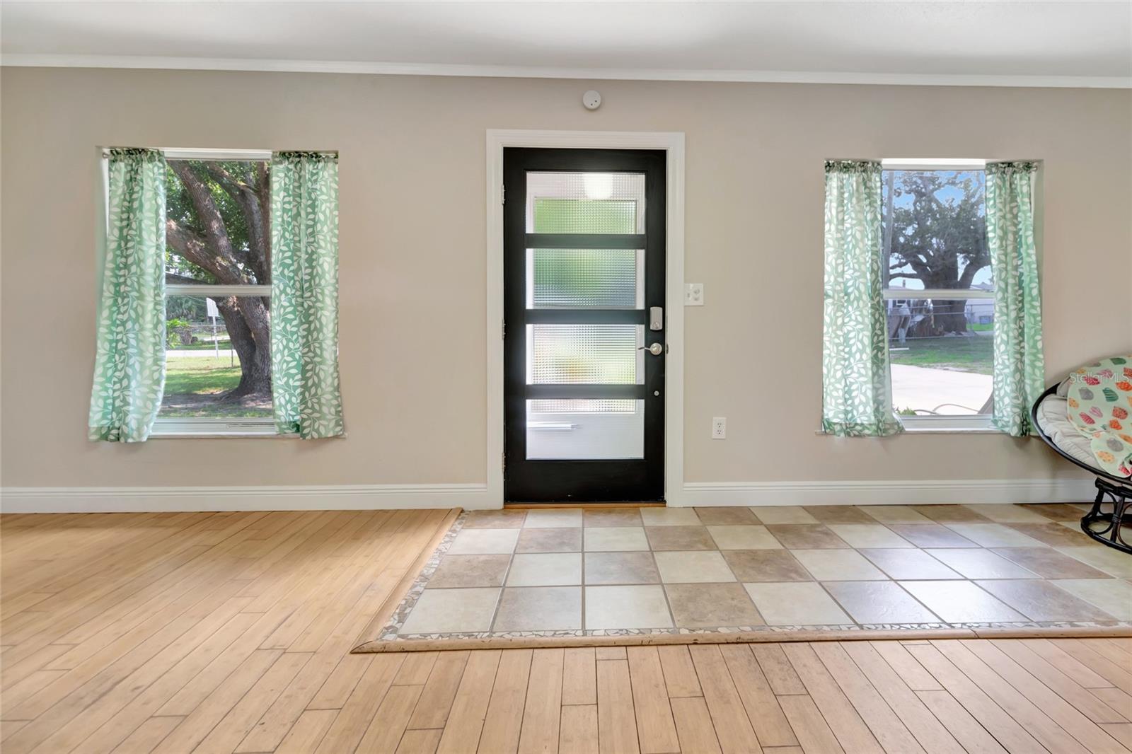 Image 8 of 29 For 4723 Oak Street