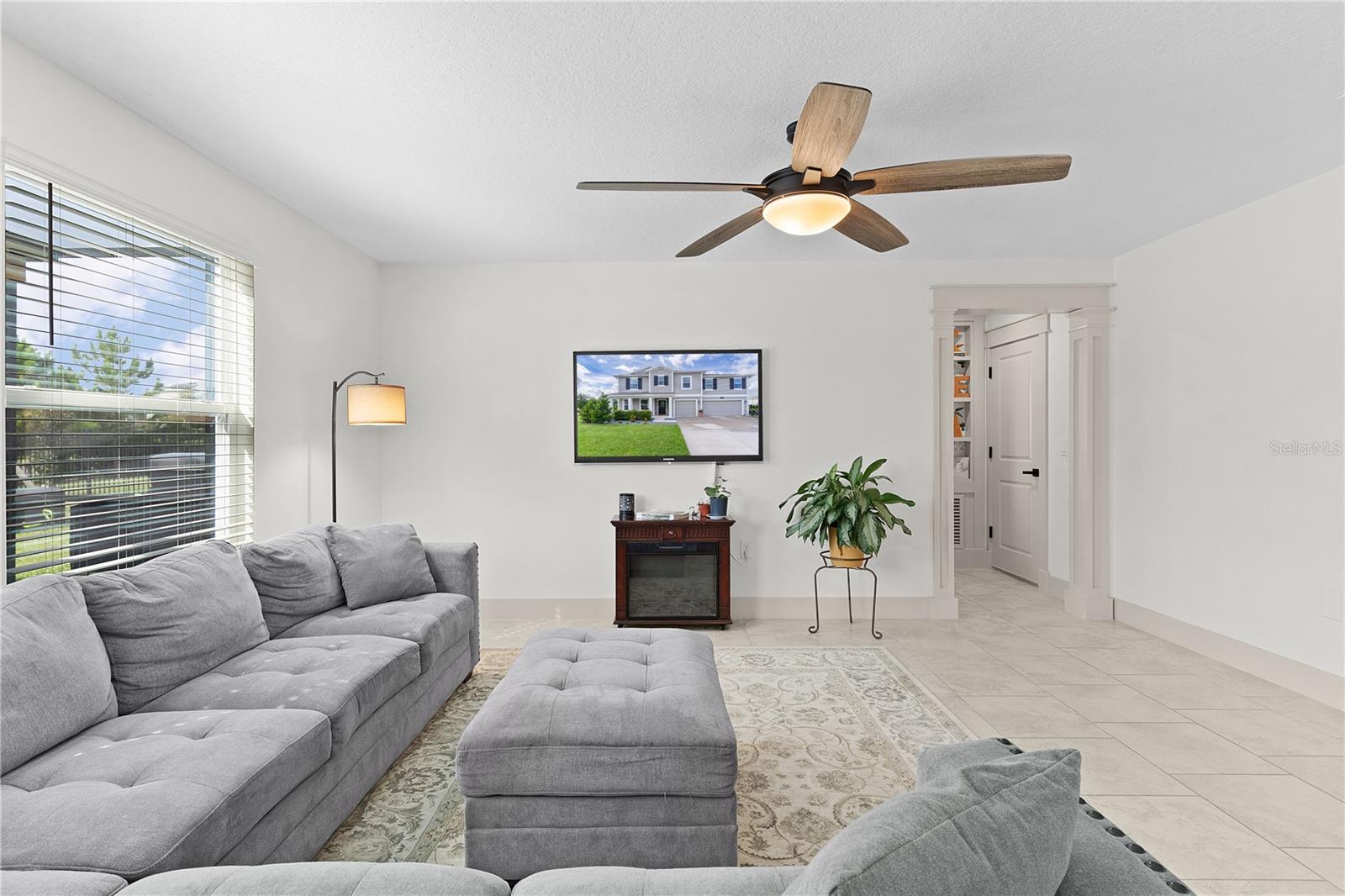 Image 11 of 57 For 5693 Alenlon Way