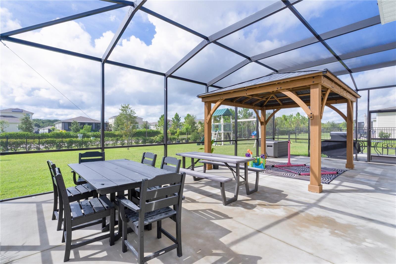 Image 38 of 57 For 5693 Alenlon Way