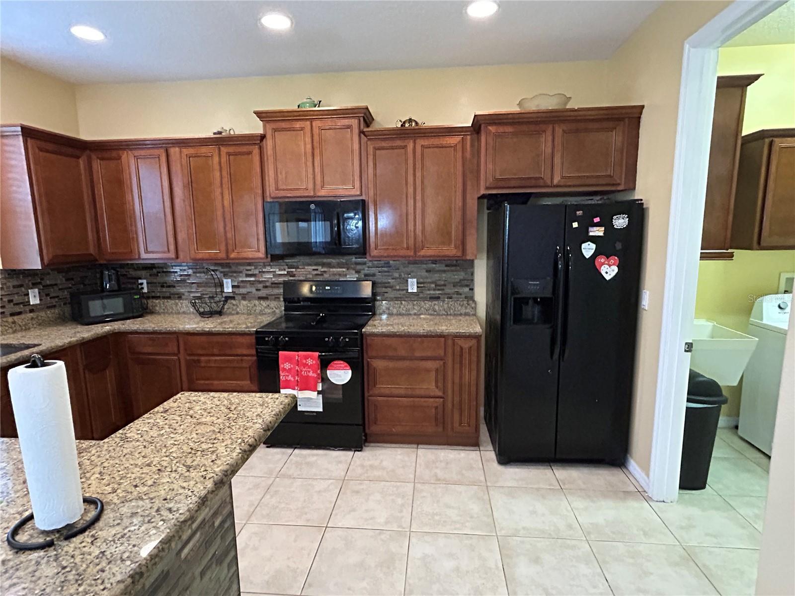 Image 11 of 52 For 413 Split Oak Court