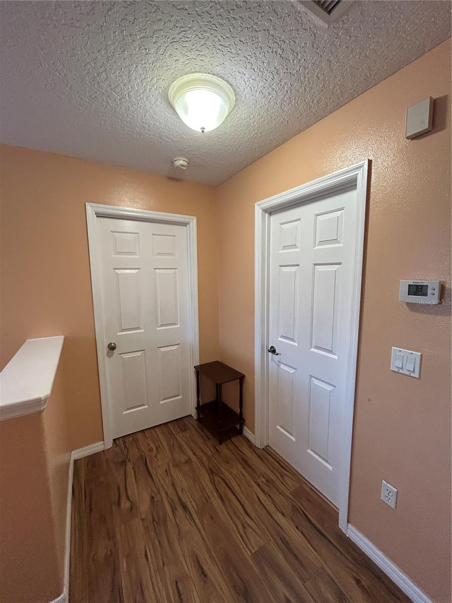 Image 24 of 52 For 413 Split Oak Court