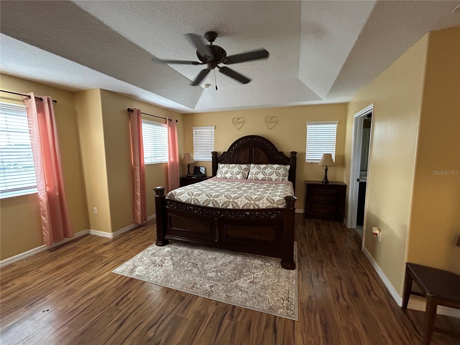 Image 29 of 52 For 413 Split Oak Court