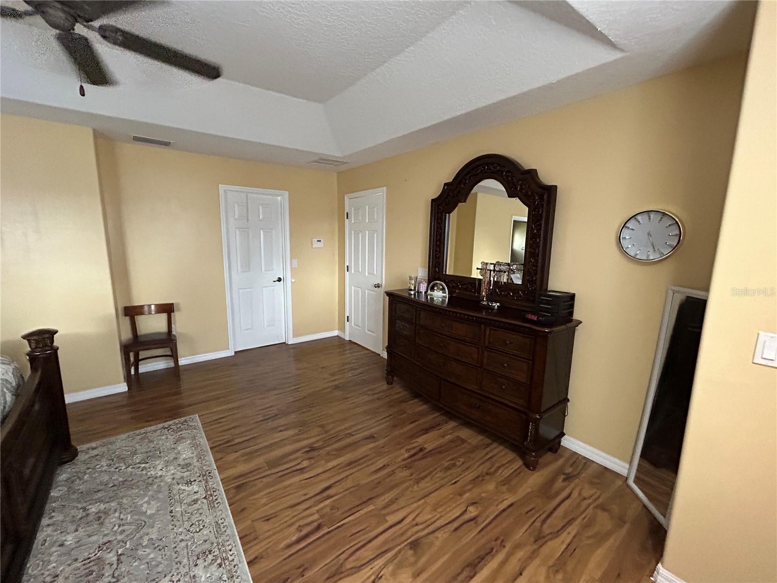 Image 31 of 52 For 413 Split Oak Court