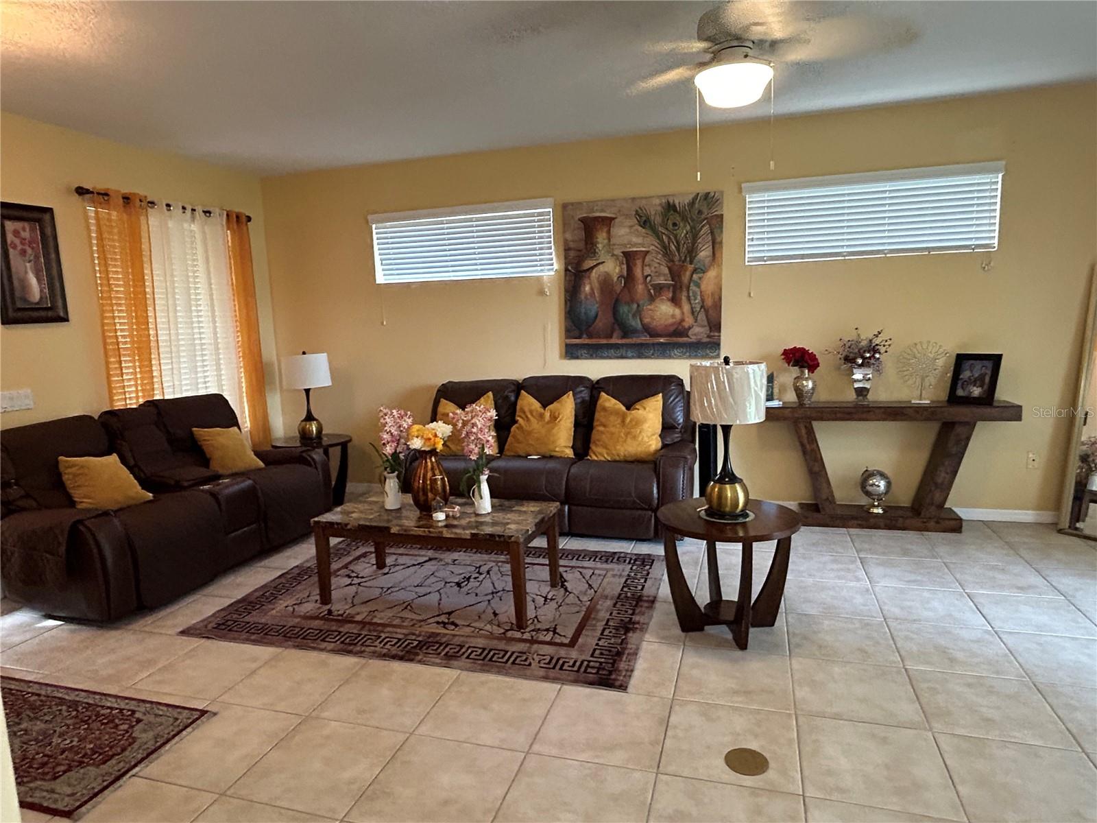 Image 4 of 52 For 413 Split Oak Court