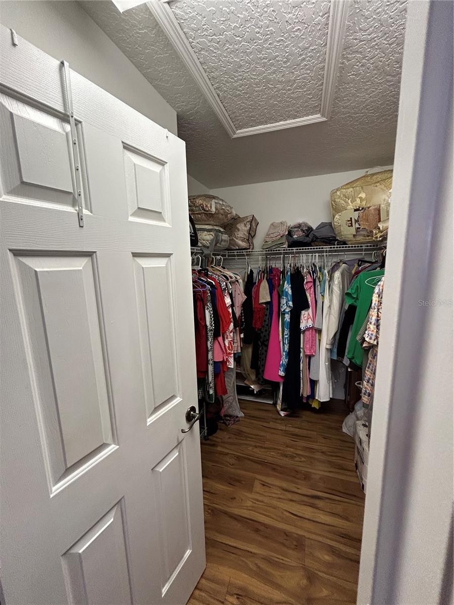 Image 41 of 52 For 413 Split Oak Court