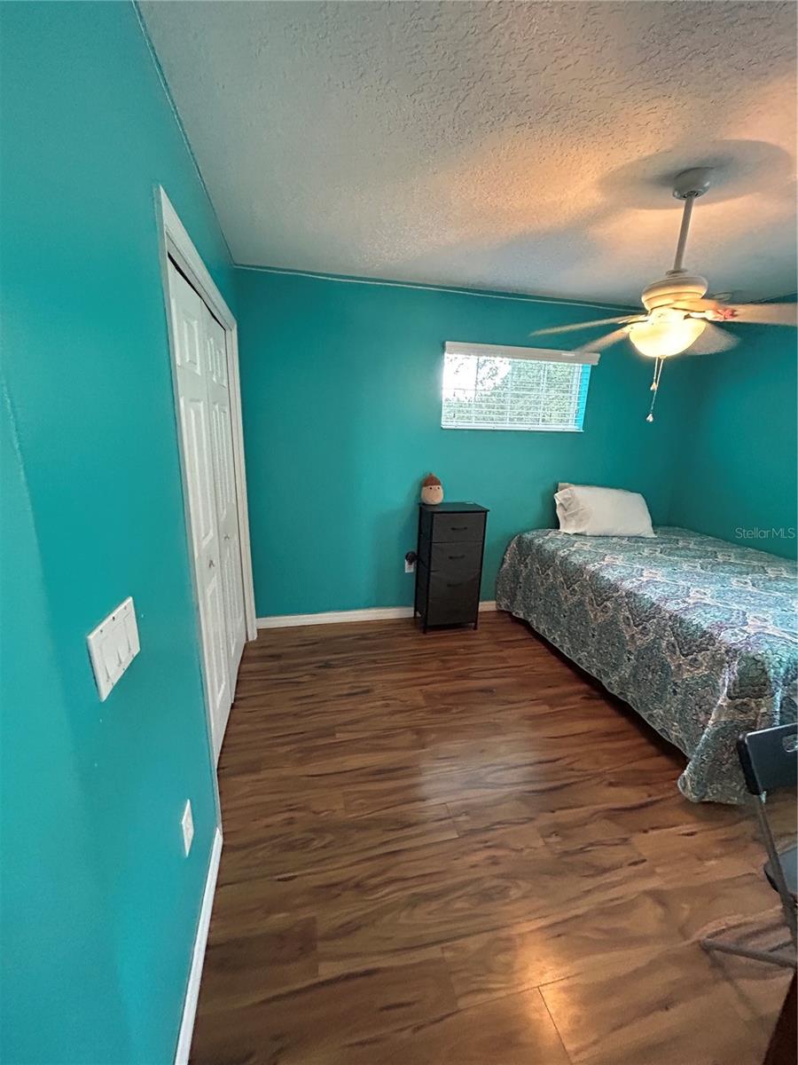Image 43 of 52 For 413 Split Oak Court