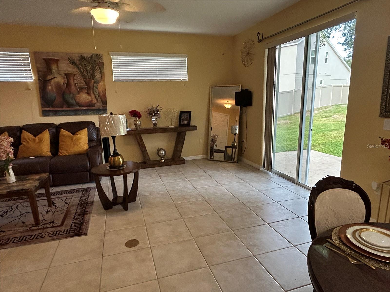 Image 5 of 52 For 413 Split Oak Court