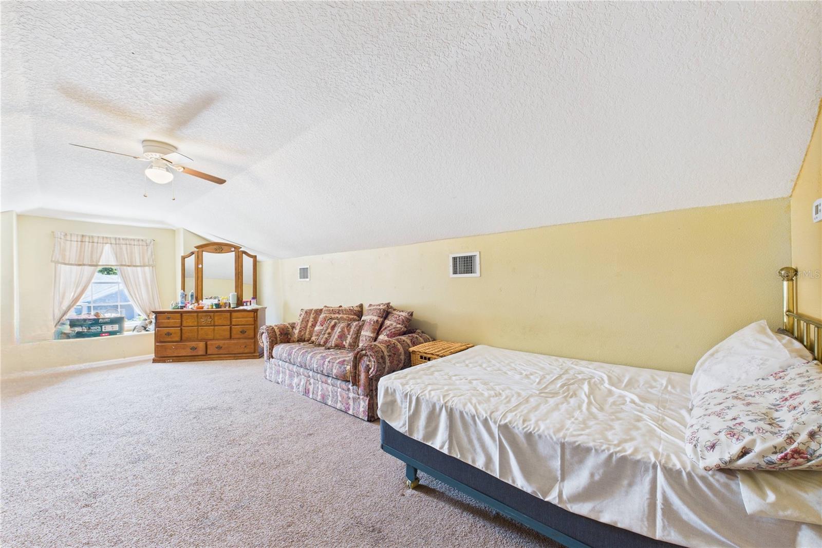 Image 18 of 26 For 12019 Still Meadow Drive