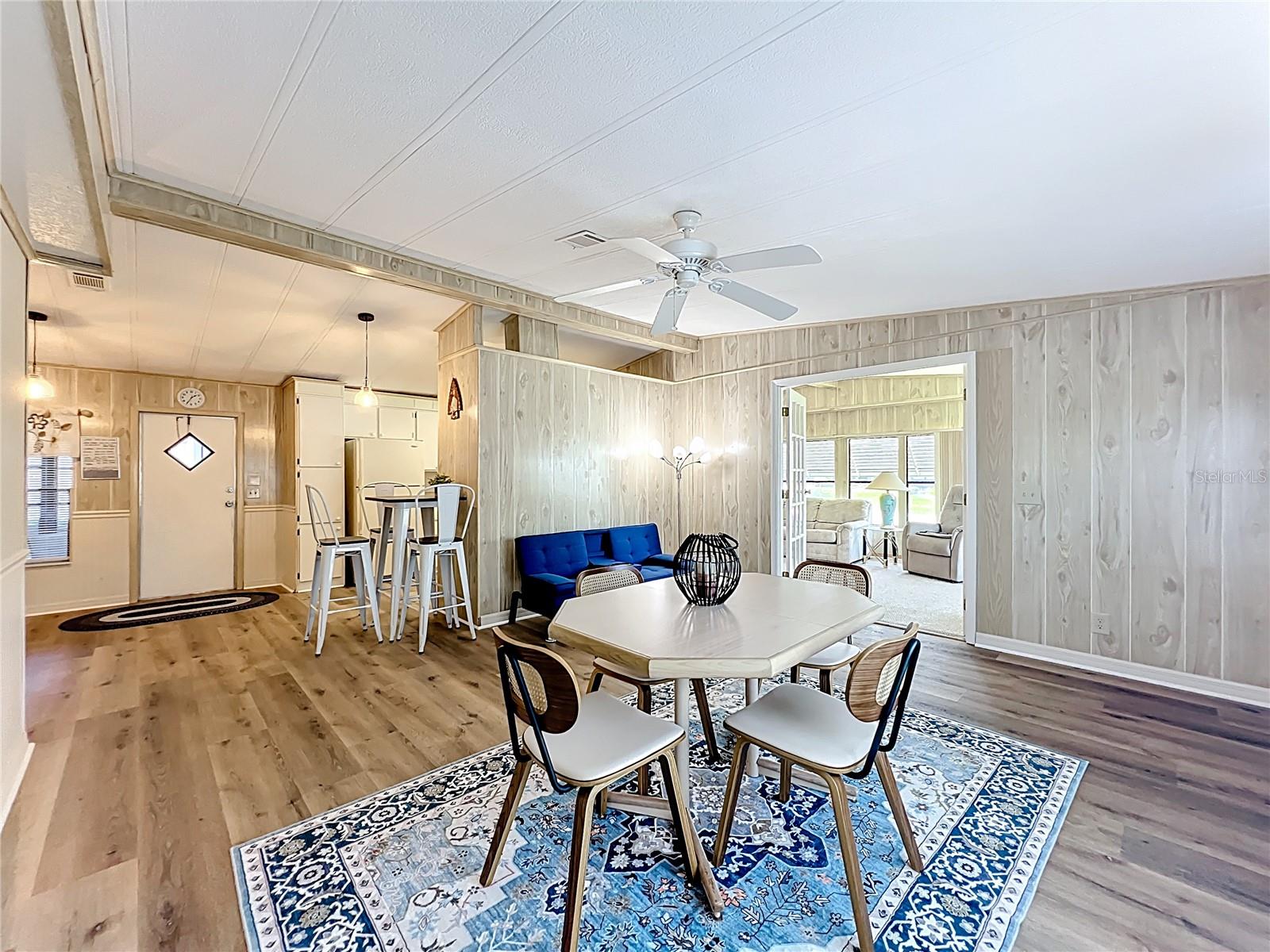 Image 13 of 34 For 708 Coachman Drive