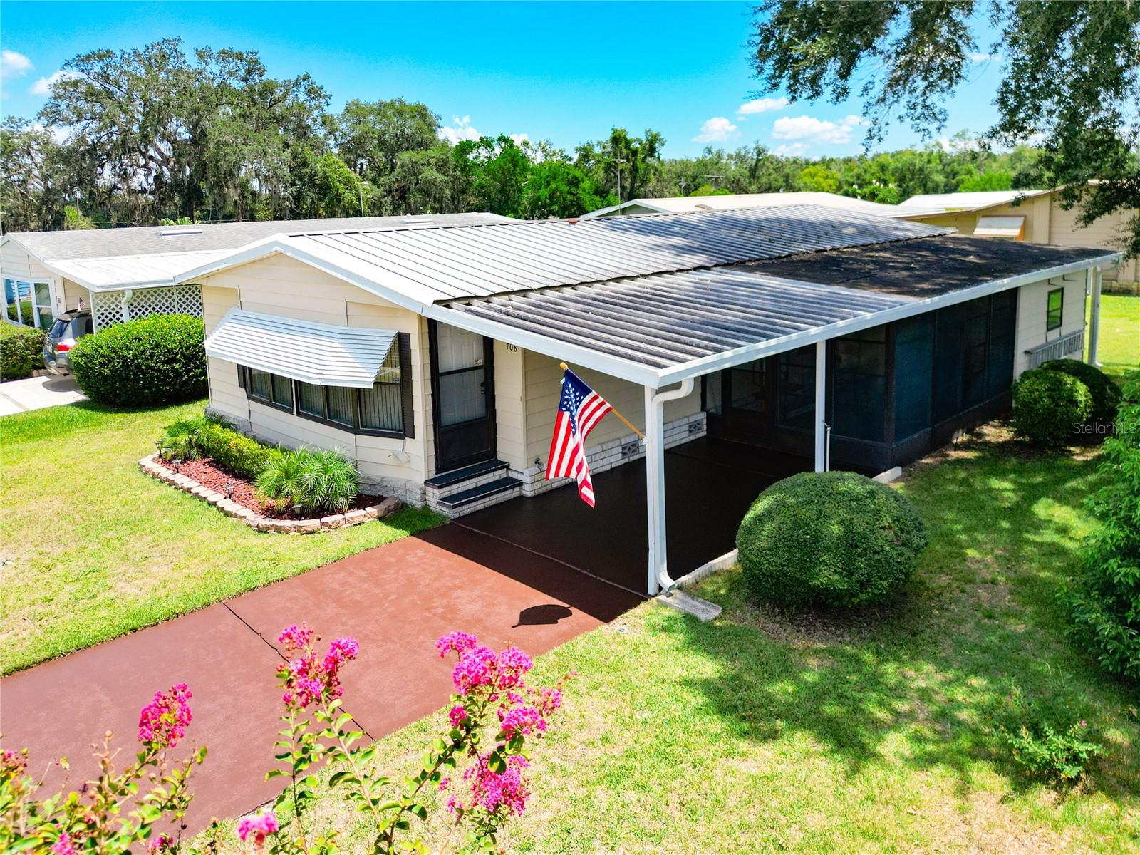 Image 2 of 34 For 708 Coachman Drive