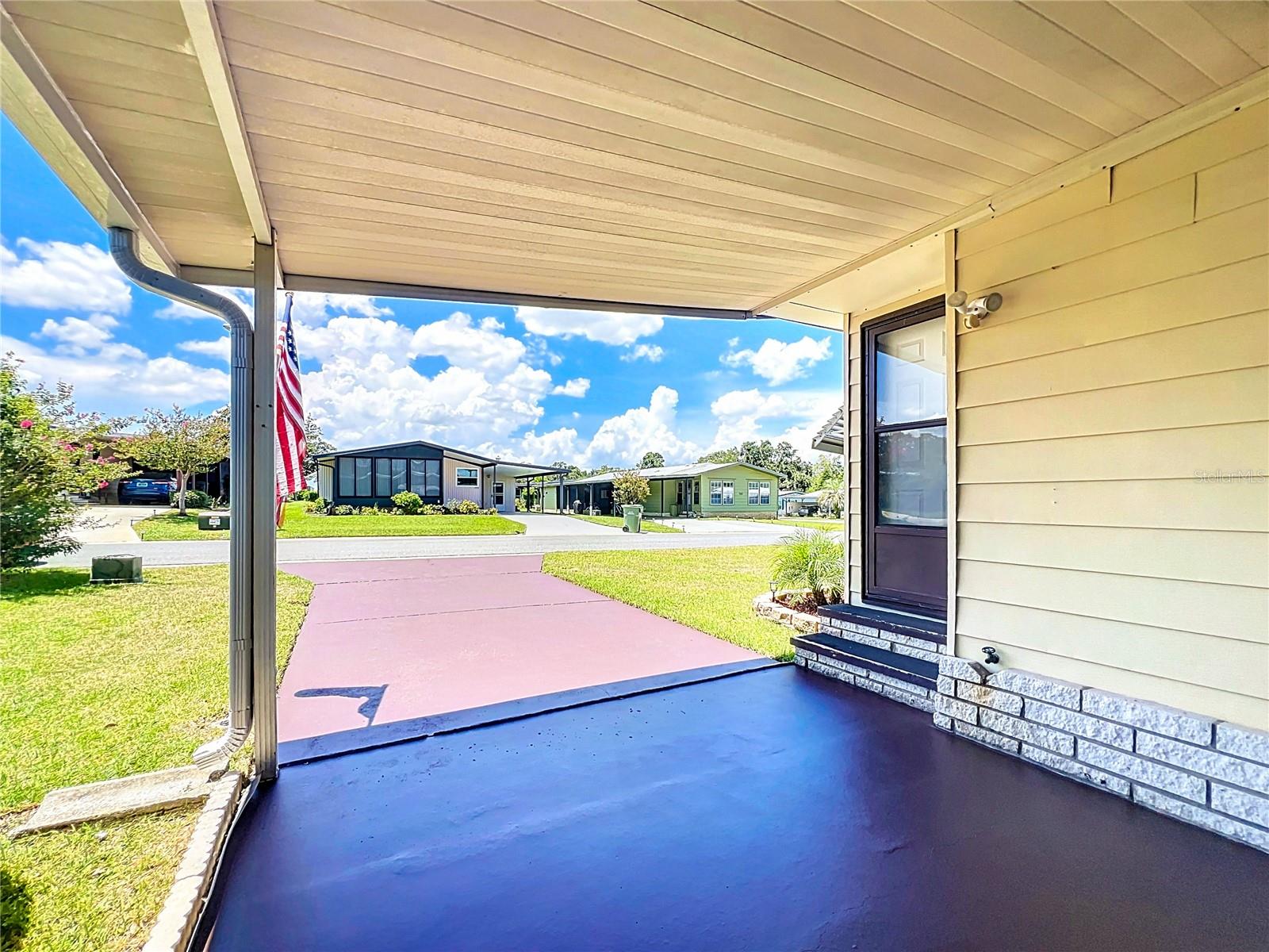 Image 3 of 34 For 708 Coachman Drive