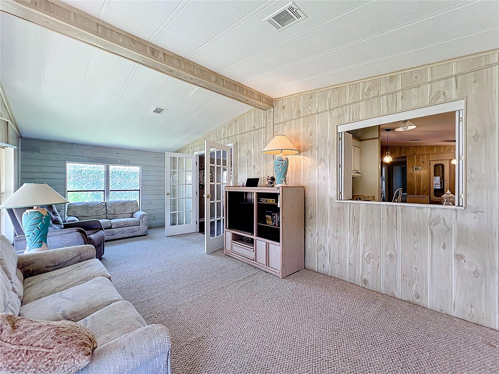 Image 8 of 34 For 708 Coachman Drive
