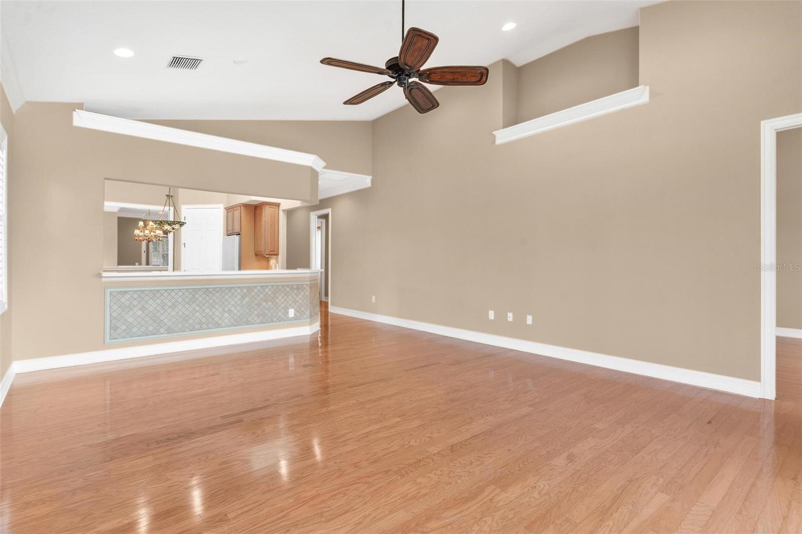 Image 8 of 62 For 14 Camino Real Boulevard 14