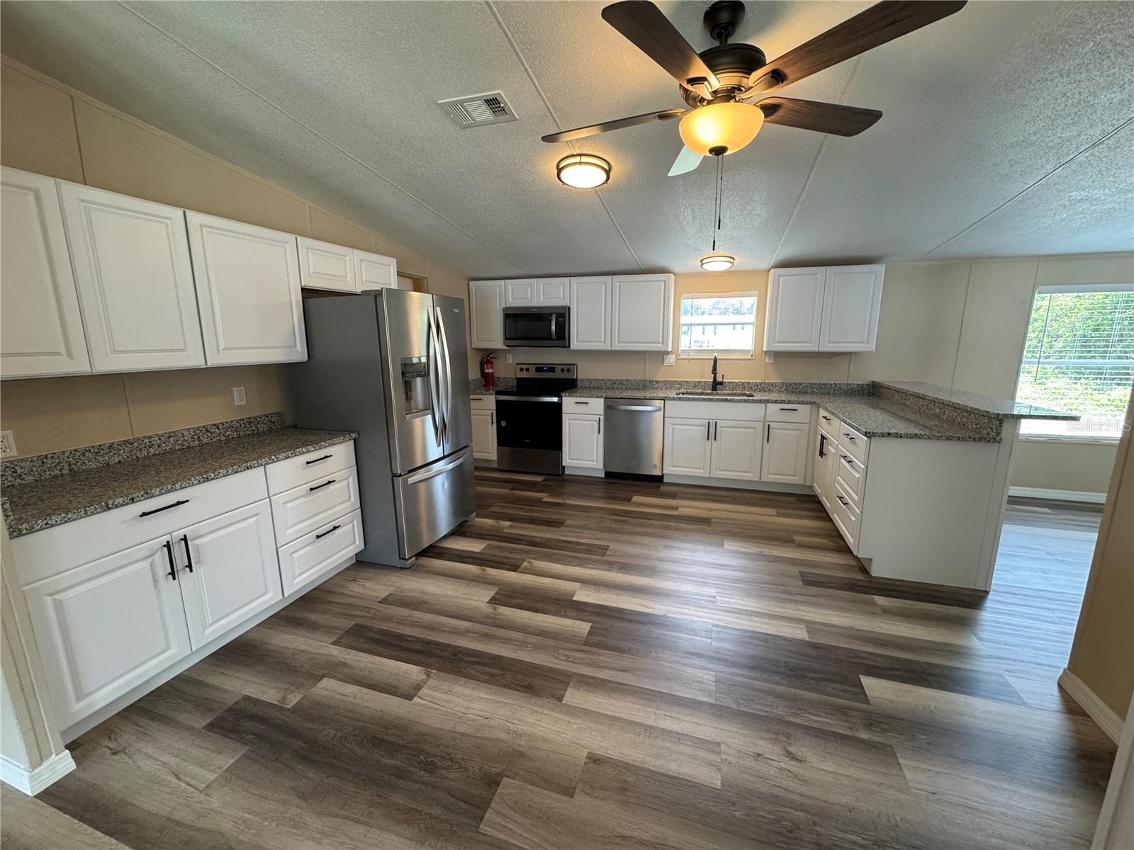 Image 6 of 24 For 18384 54th Street