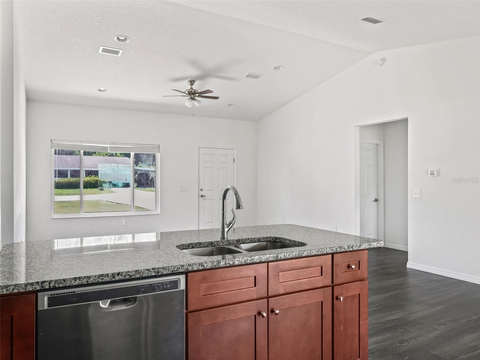 Image 13 of 24 For 11684 84th Terrace