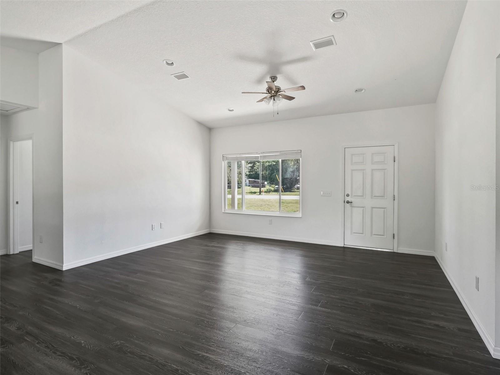 Image 7 of 24 For 11684 84th Terrace