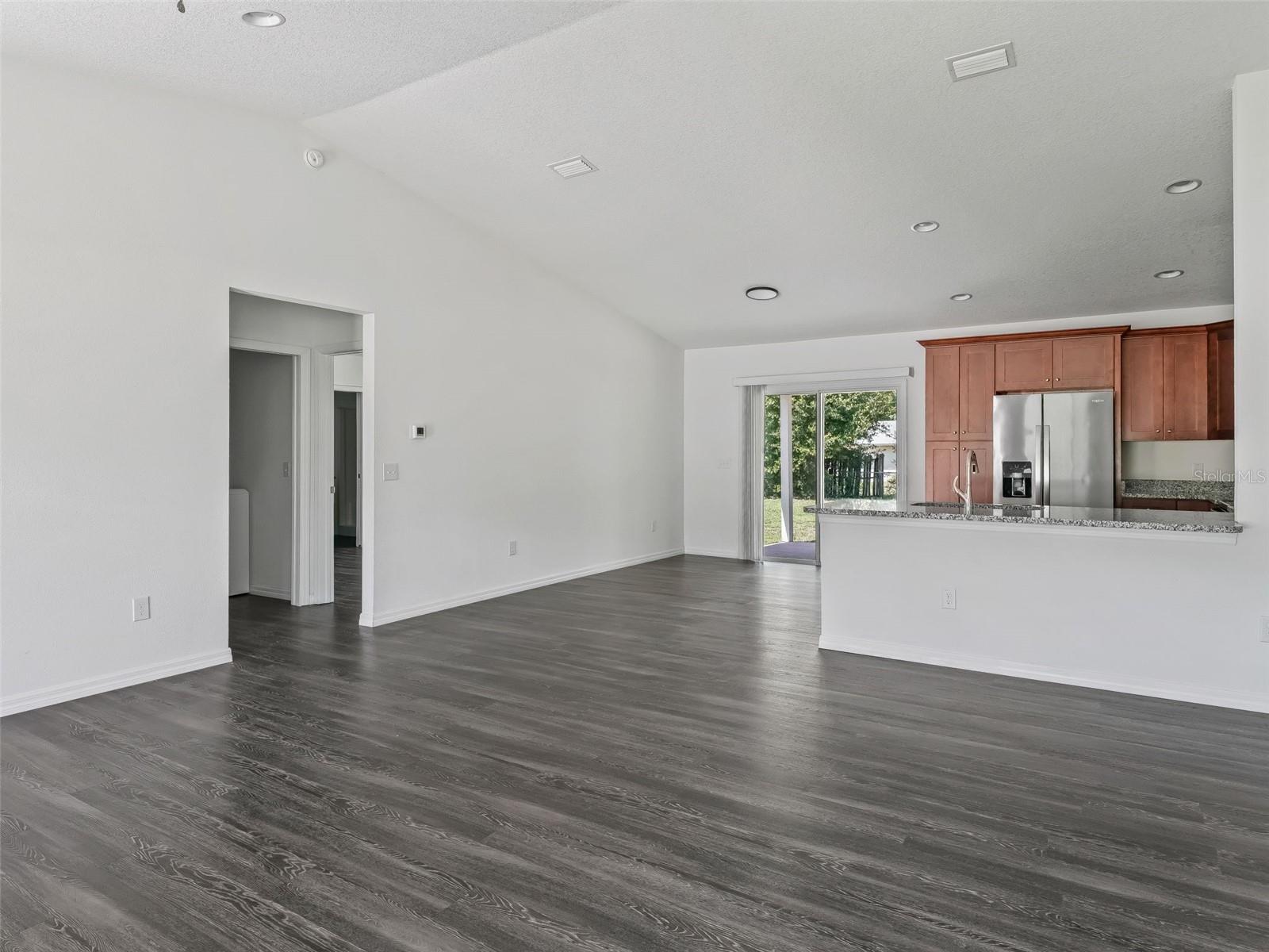 Image 8 of 24 For 11684 84th Terrace