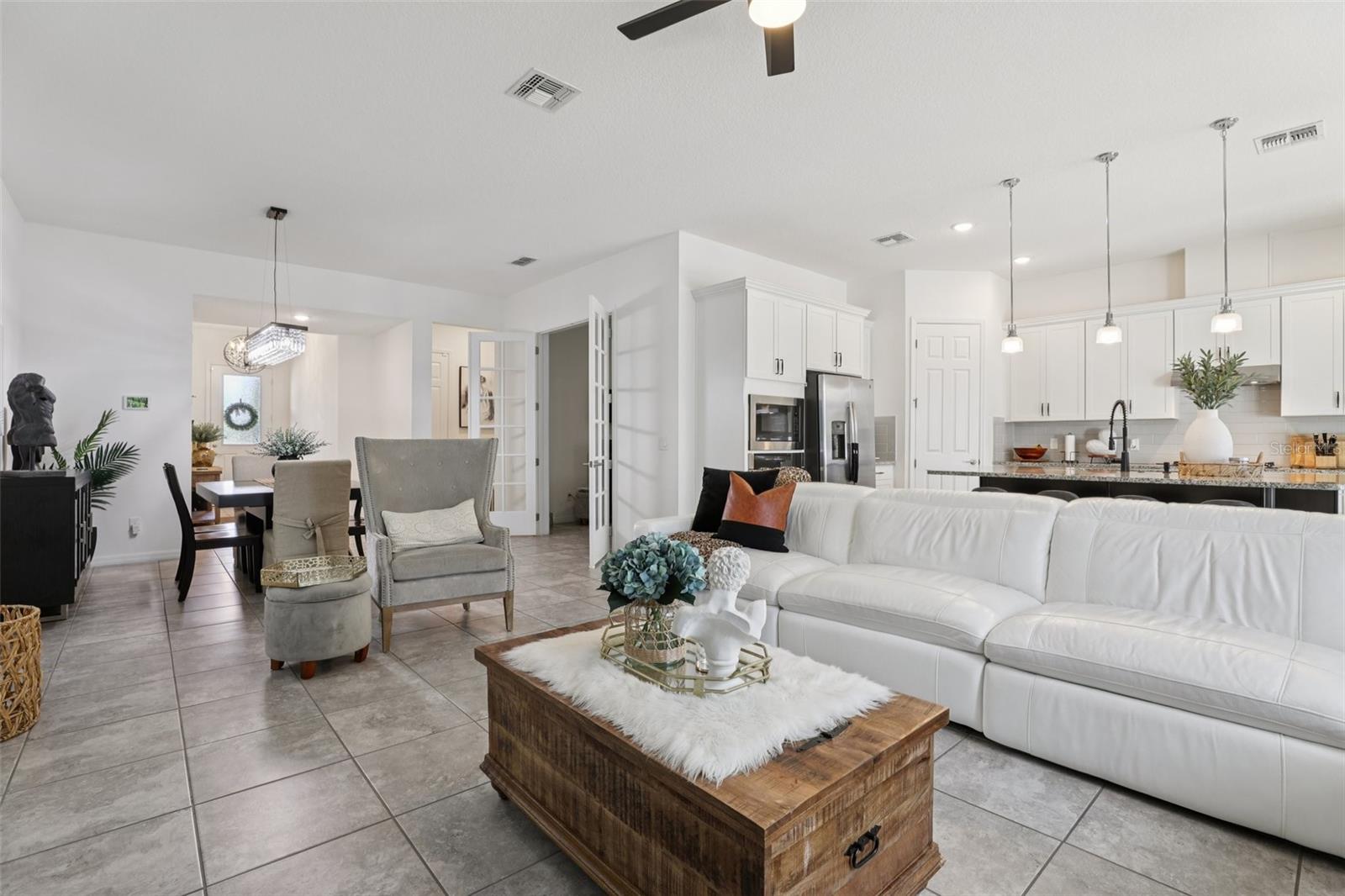 Image 8 of 65 For 2241 Emerald Springs Drive