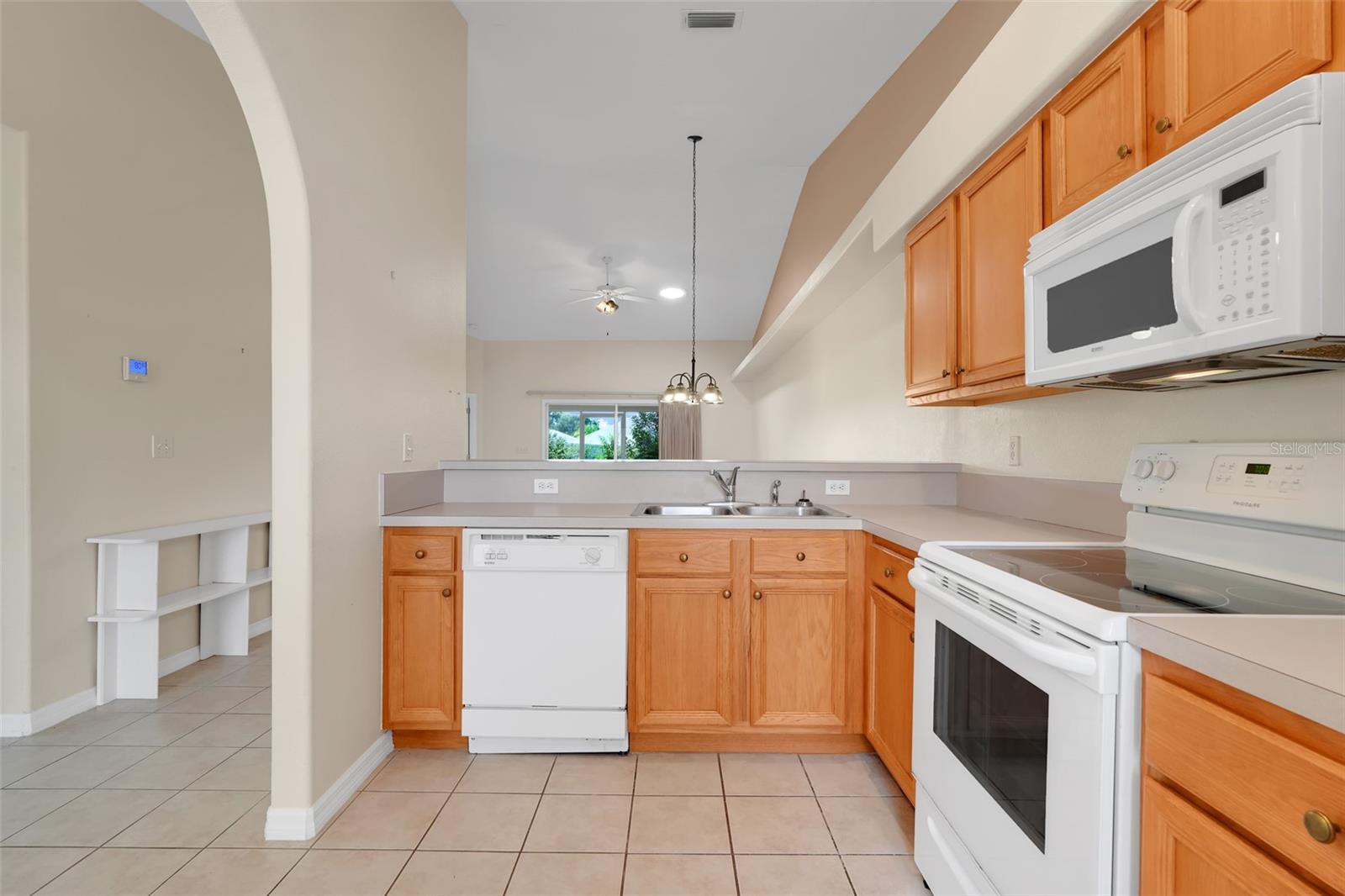 Image 10 of 33 For 8809 Courtyard Lane