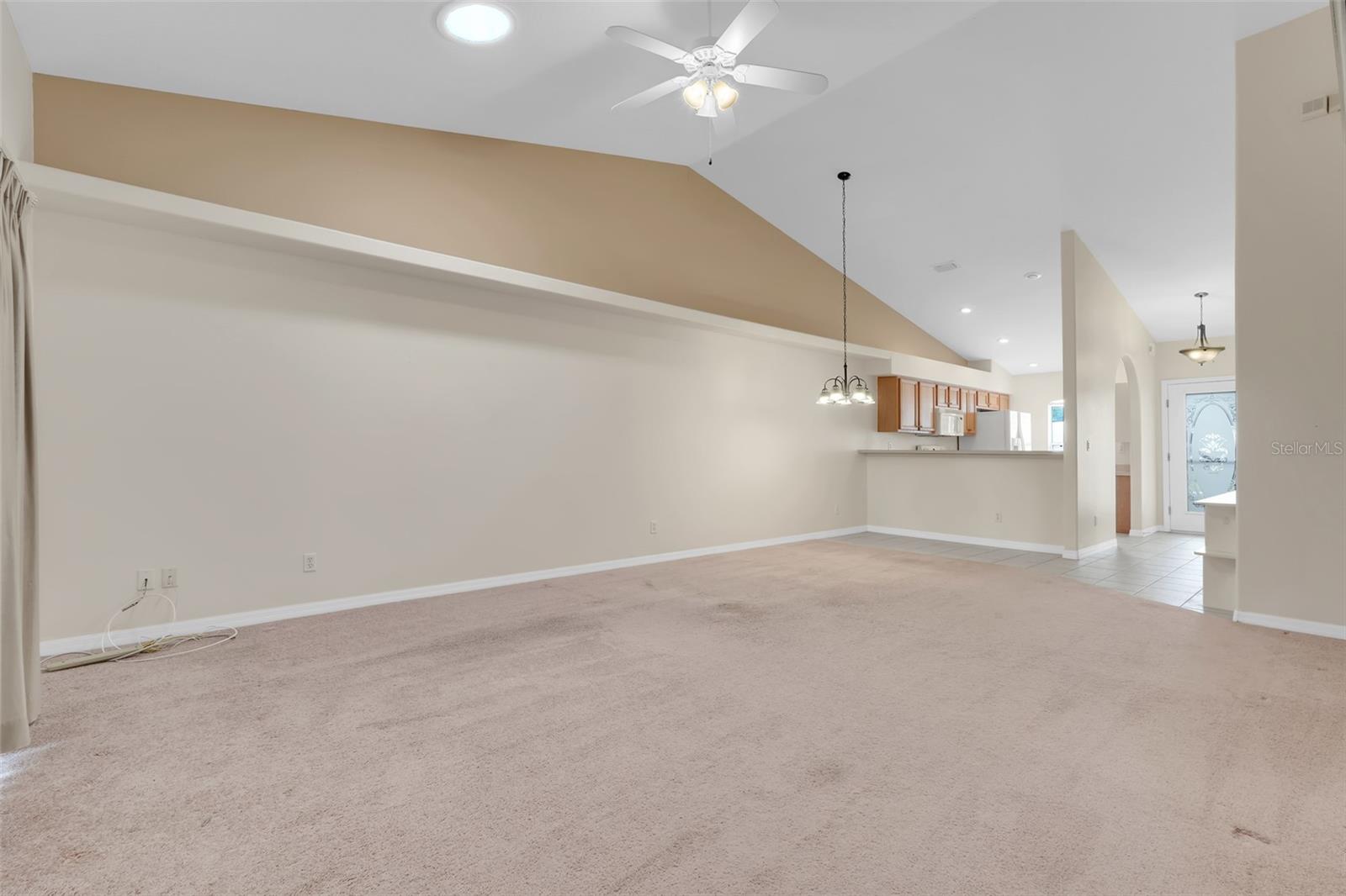 Image 12 of 33 For 8809 Courtyard Lane