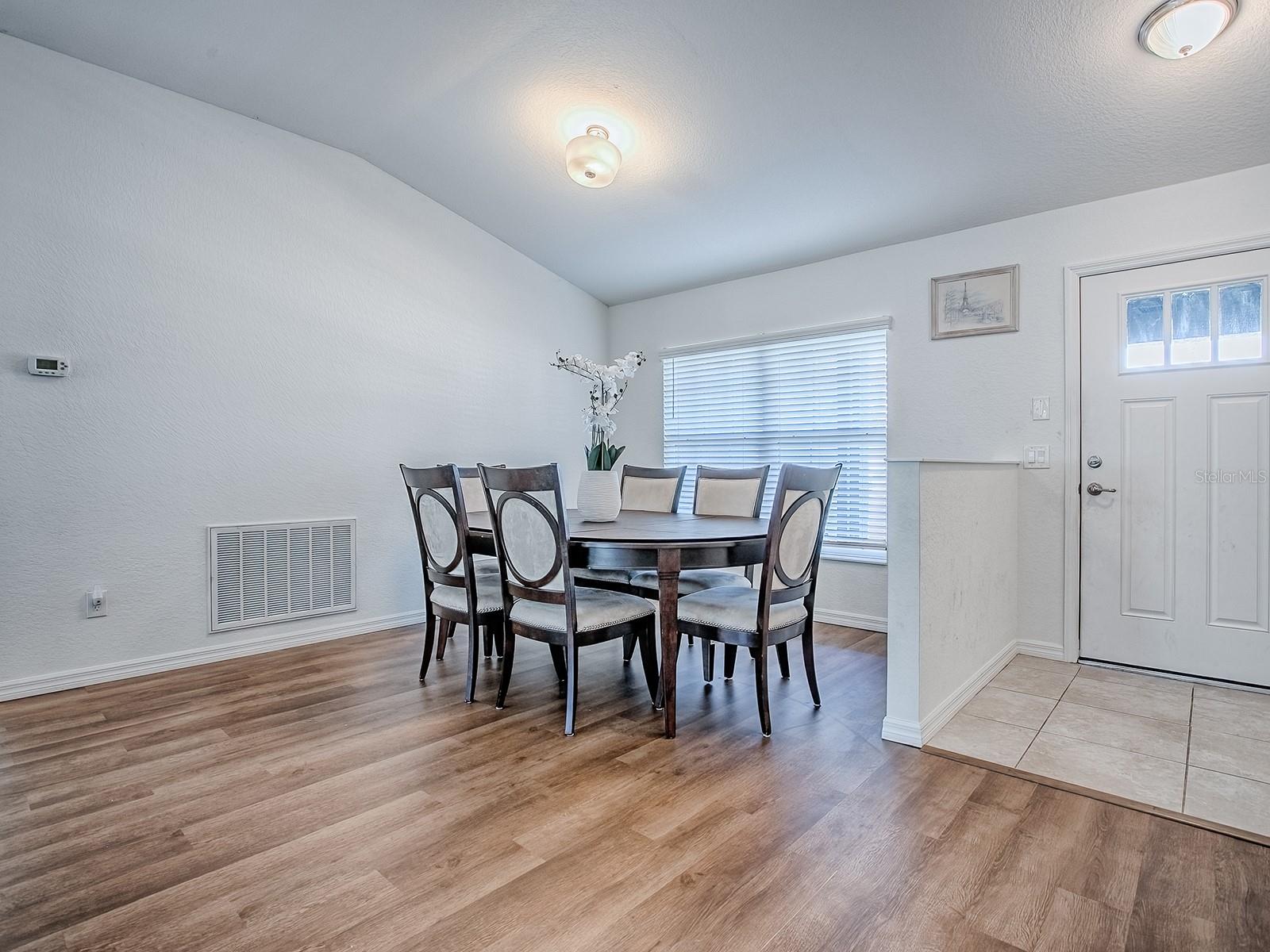 Image 4 of 49 For 10010 Lake Miona Way