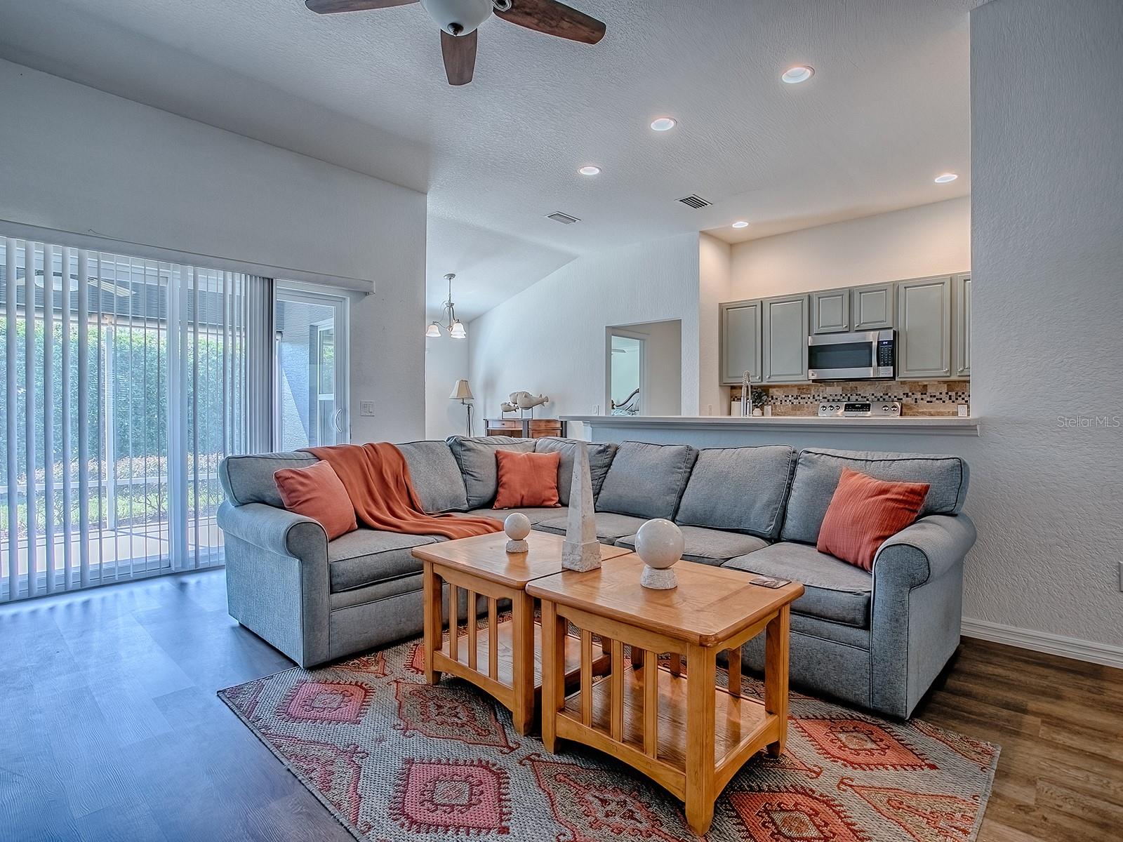Image 7 of 49 For 10010 Lake Miona Way