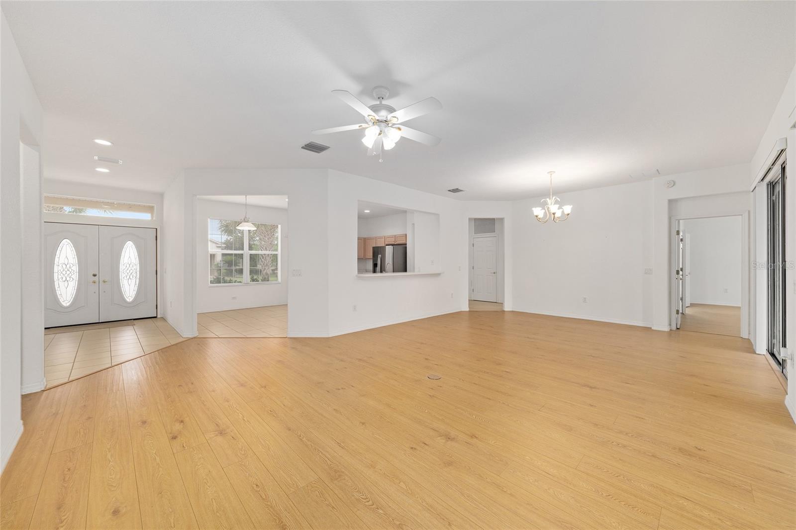 Image 14 of 84 For 13089 86th Court