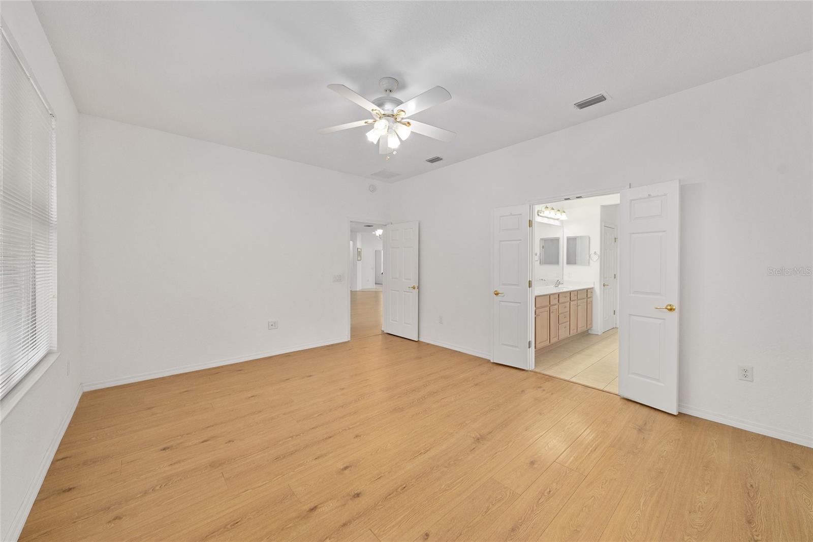 Image 41 of 84 For 13089 86th Court