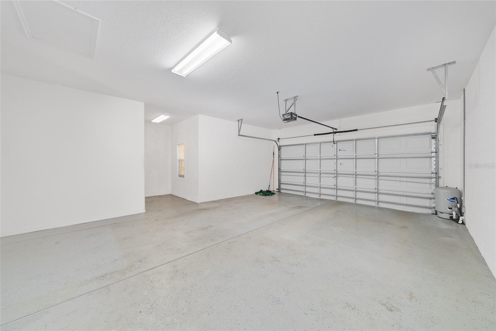 Image 50 of 84 For 13089 86th Court