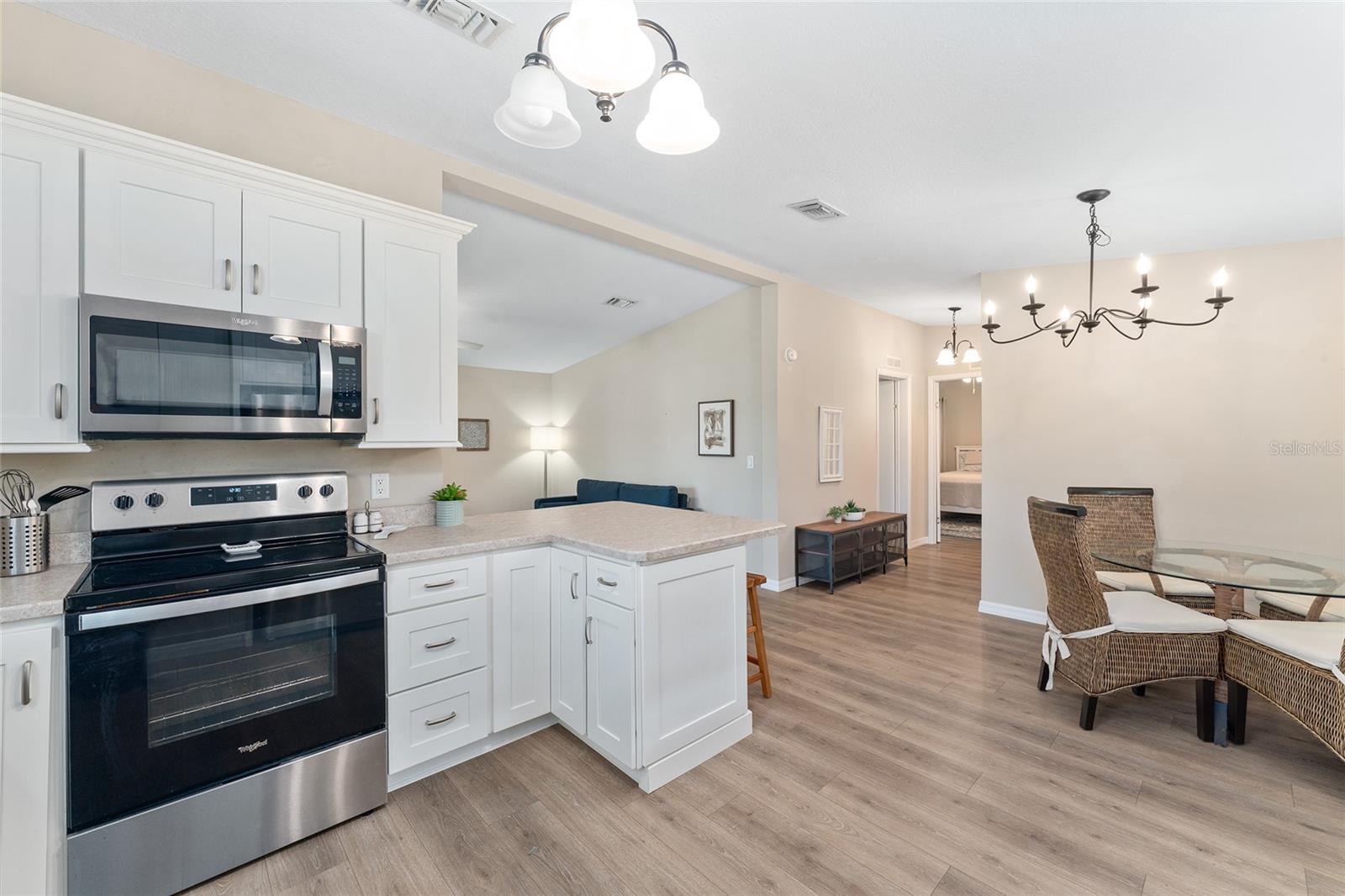 Image 18 of 67 For 1607 Doral Circle