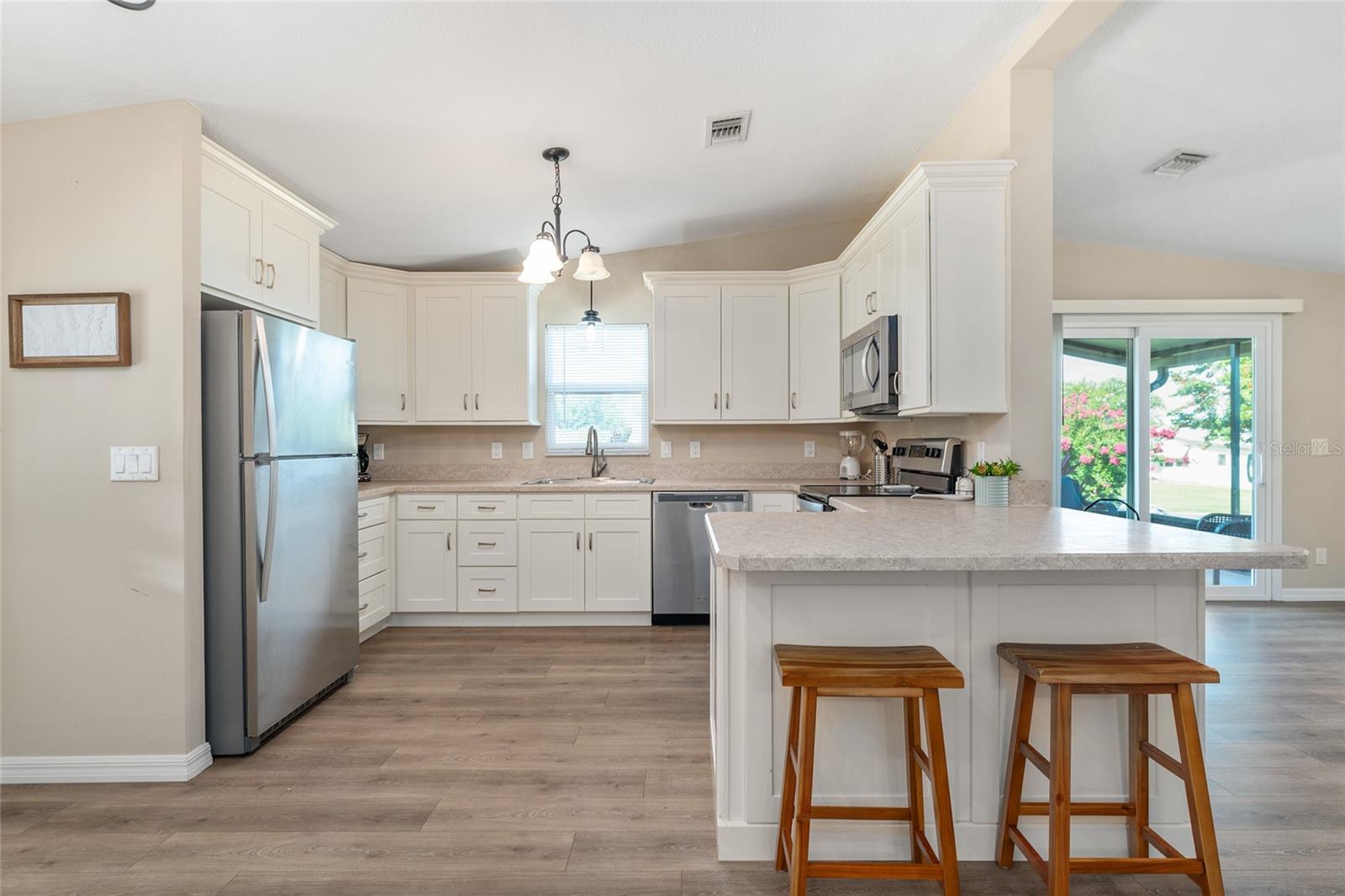 Image 22 of 67 For 1607 Doral Circle