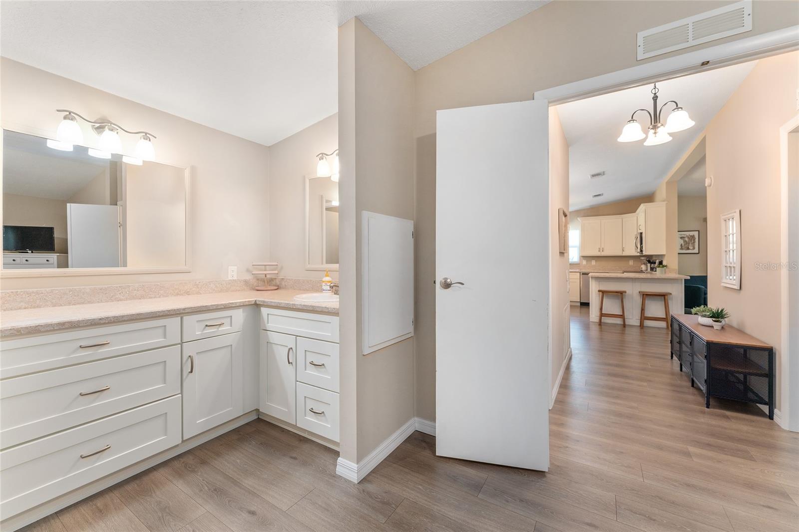 Image 30 of 67 For 1607 Doral Circle