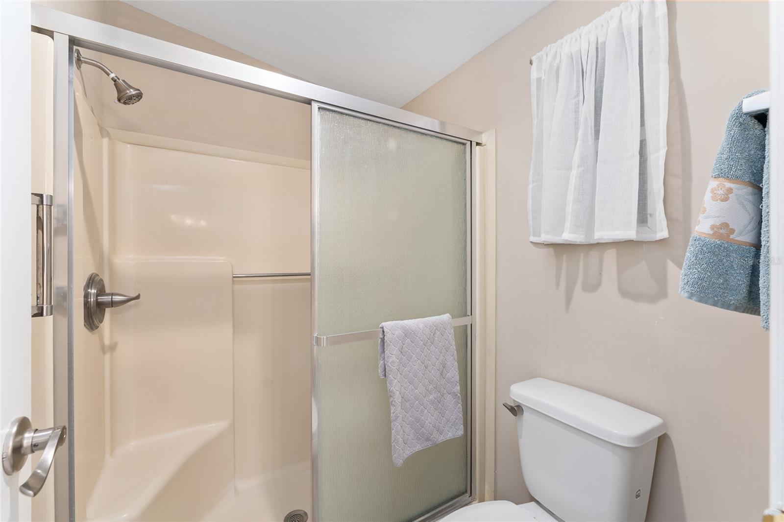 Image 32 of 67 For 1607 Doral Circle