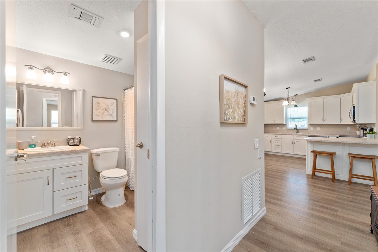 Image 34 of 67 For 1607 Doral Circle