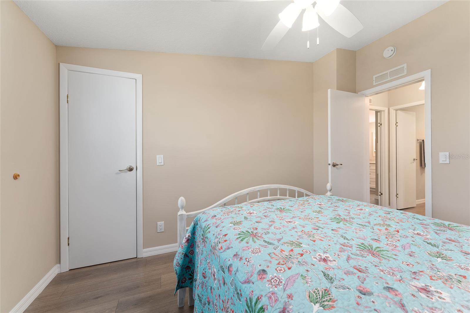 Image 39 of 67 For 1607 Doral Circle