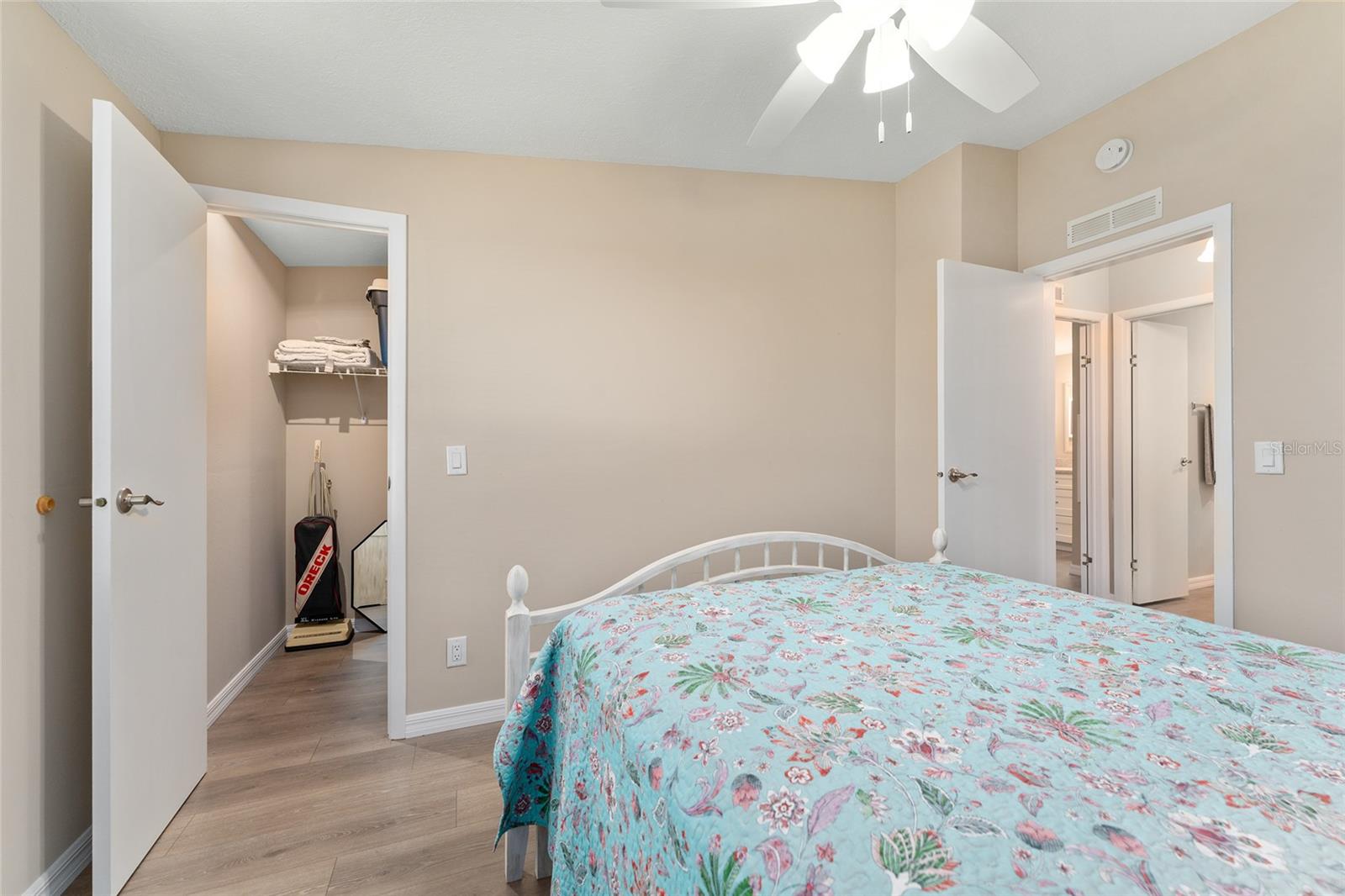 Image 40 of 67 For 1607 Doral Circle