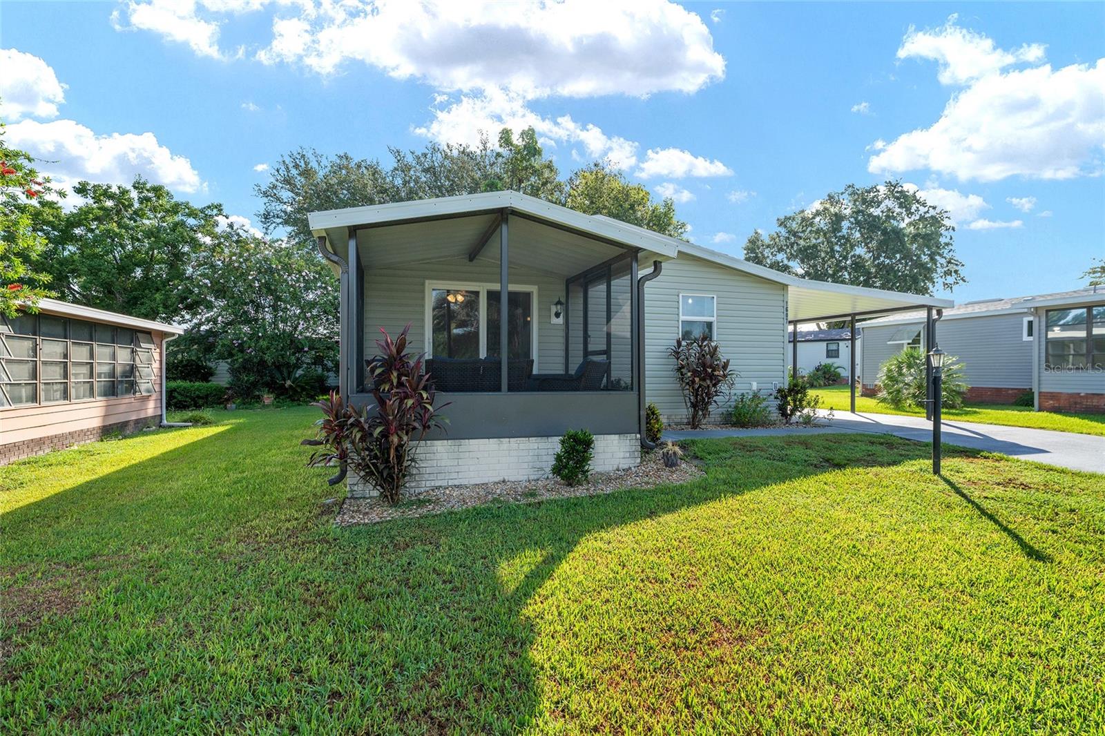 Image 6 of 67 For 1607 Doral Circle