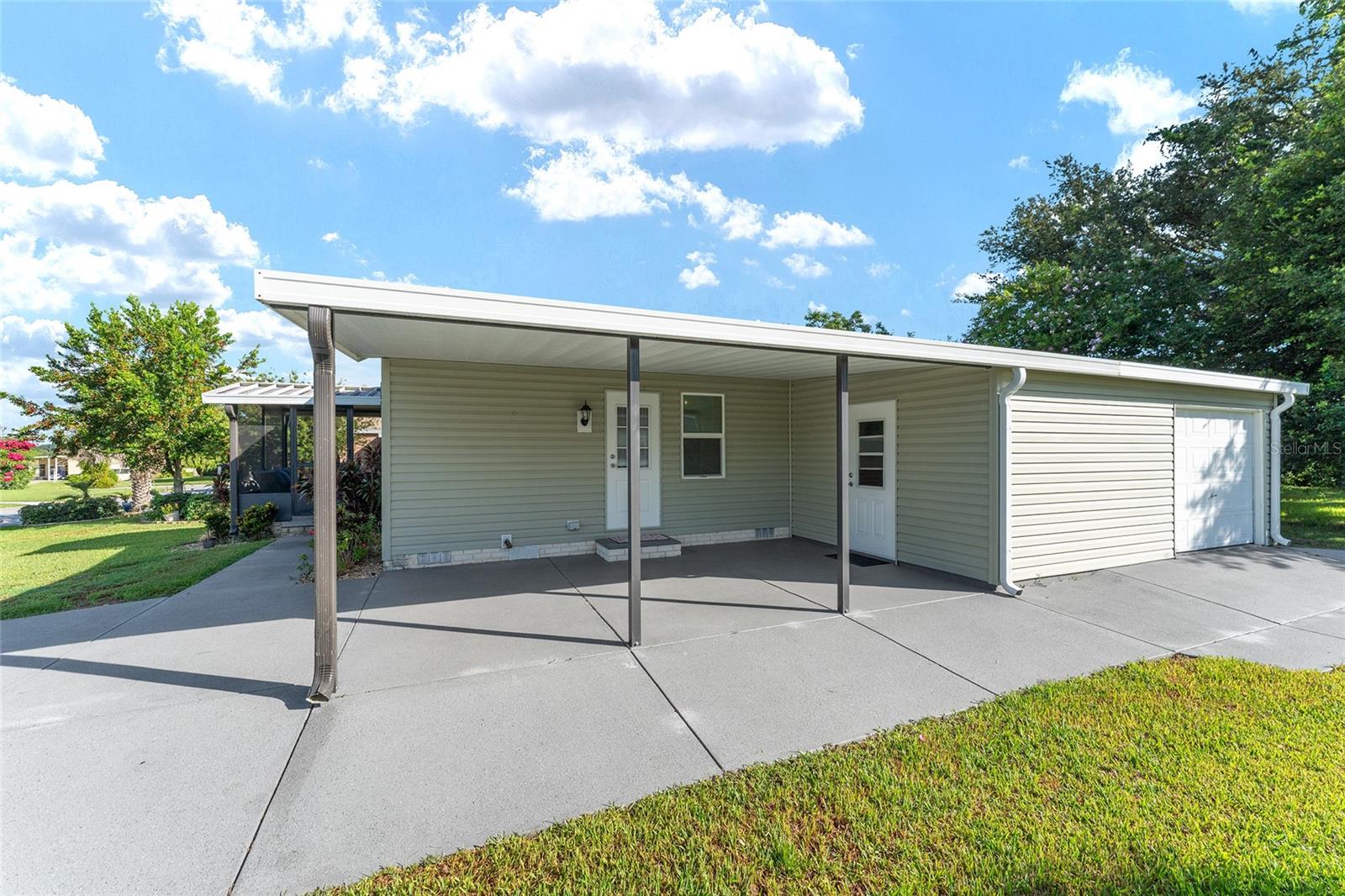 Image 7 of 67 For 1607 Doral Circle