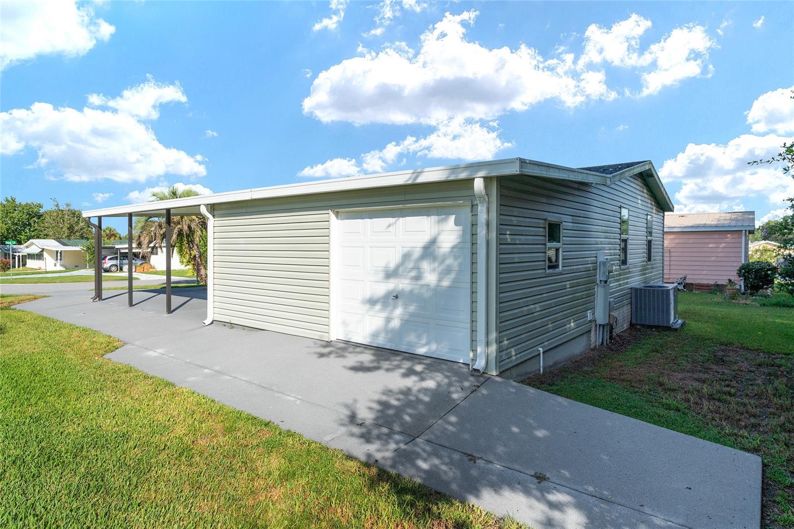 Image 8 of 67 For 1607 Doral Circle