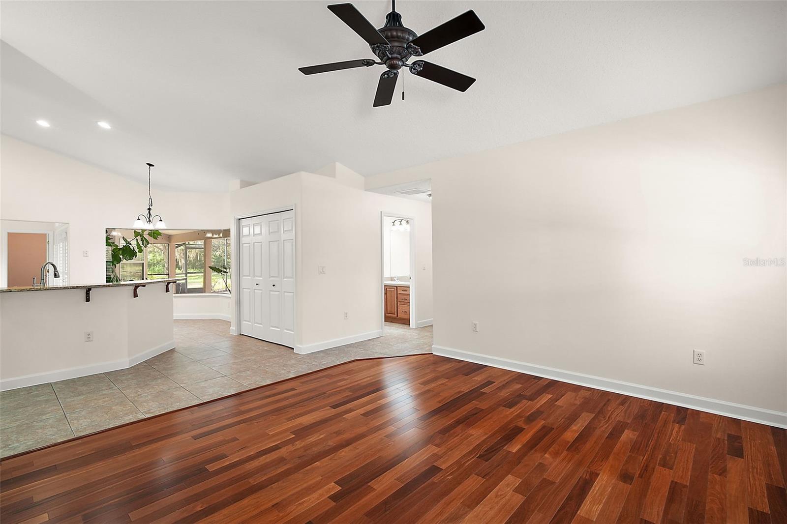 Image 18 of 42 For 7685 Lake Angelina Drive
