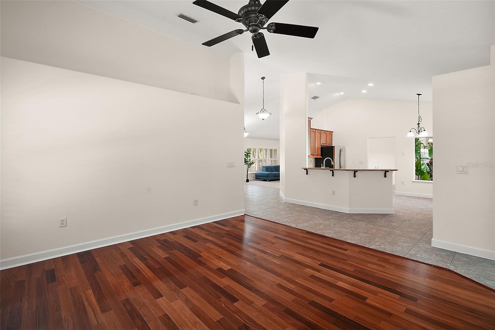 Image 19 of 42 For 7685 Lake Angelina Drive